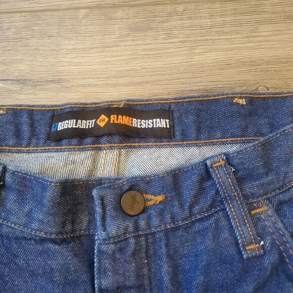 Wrangler Flame Resistant Jeans 32 x 30 - Picture 3 of 5